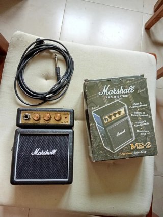 Mini Guitarra Eléctrica + Mini Ampli Marshall