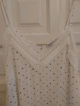 Top lencero Stradivarius lunares
