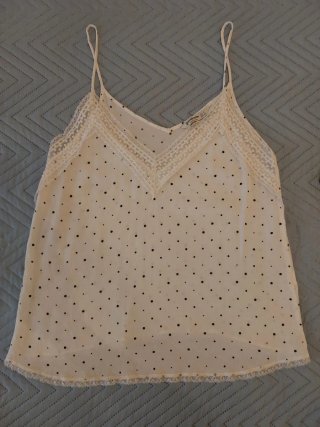 Top lencero Stradivarius lunares