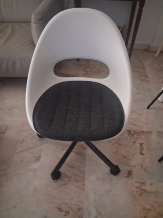 Silla de oficina blanca Ikea