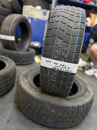 Neumático Vredestein 205/65R16C 107/105T