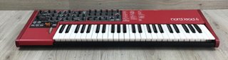 Clavia Nord Lead 4 + custodia