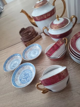 Juego de té porcelana oro y blanco