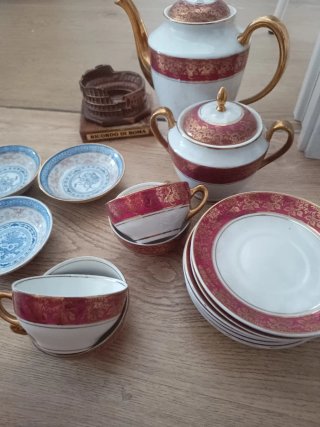Juego de té porcelana oro y blanco