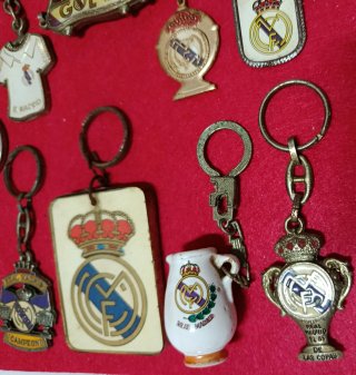 Lote 9 llaveros antiguos Real Madrid