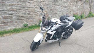 Suzuki GSR 750 pocos km