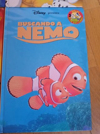 Lote de libros Disney