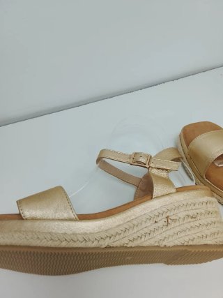Sandalias cuña doradas y marrones 5cm
