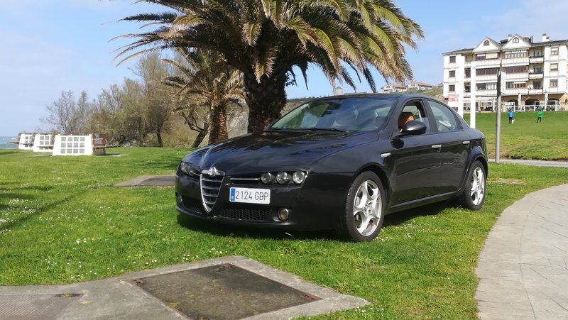 Alfa Romeo 159 CULATA TOCADA. - foto 1