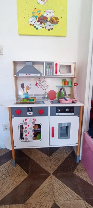 Cocinita de madera para niños