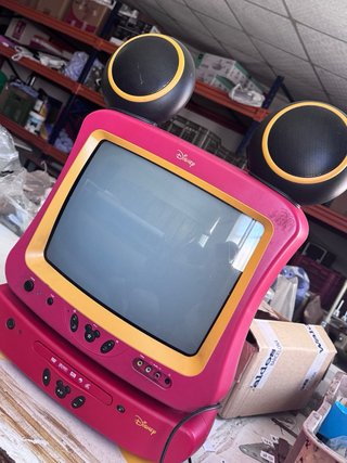 TV+DVD Disney Vintage Roja y Amarilla
