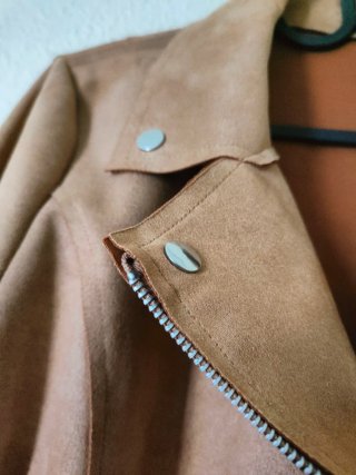 Chaqueta rockera efecto ante