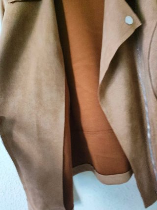 Chaqueta rockera efecto ante
