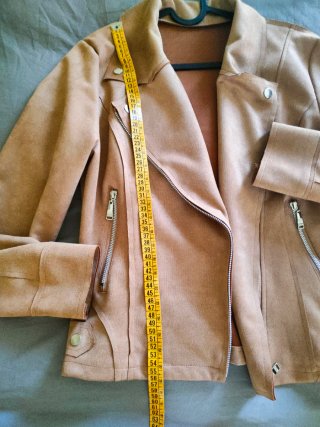Chaqueta rockera efecto ante