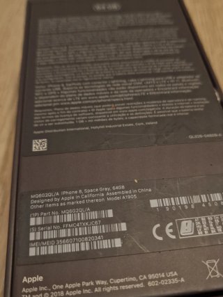 Caja iPhone 8 64GB Negra