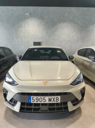CUPRA Leon 2025