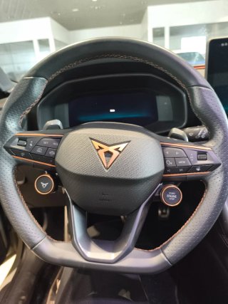 CUPRA Leon 2025