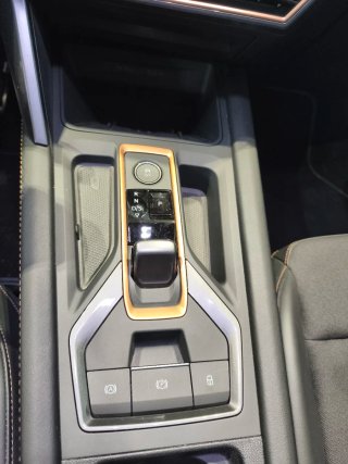 CUPRA Leon 2025