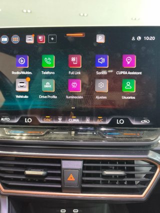 CUPRA Leon 2025