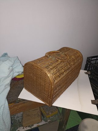 Maleta de mimbre vintage