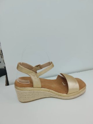 Sandalias cuña doradas 5cm
