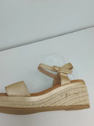 Sandalias cuña doradas 5cm
