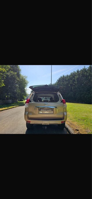 Toyota Land Cruiser 150 2010