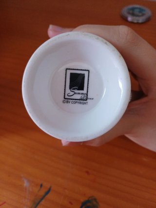 Taza porcelana cascanueces