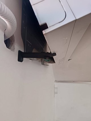 Supporto distanziatore manutenzione climatizzatore