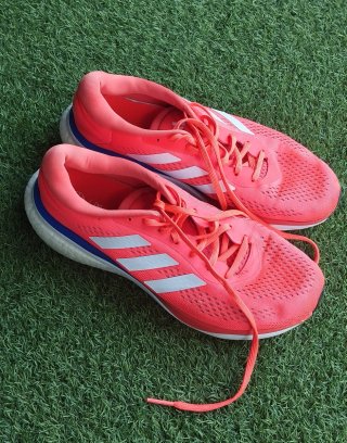 Adidas Supernova 2 Talla 45 1/3 naranjas