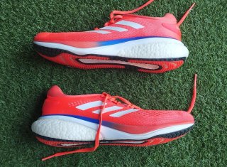 Adidas Supernova 2 Talla 45 1/3 naranjas