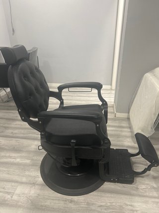 Sillon de barbero nuevo negro