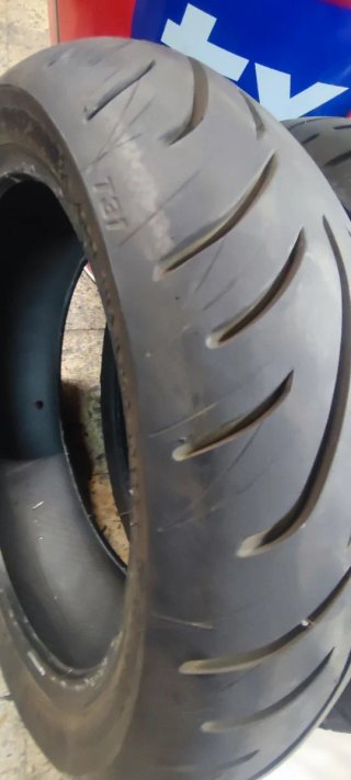 Pareja de Neumáticos Moto Bridgestone batllax T31