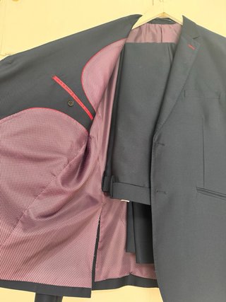 Traje azul chaqueta y pantalón azul
