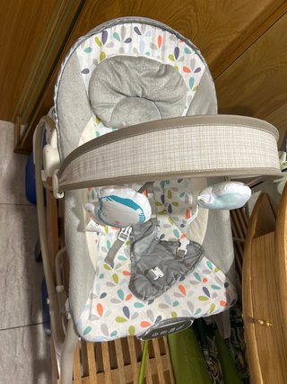 Hamaca de bebé con estampado floral
