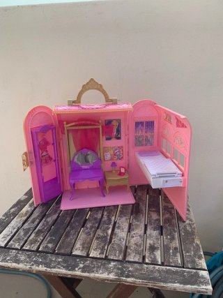 Casa plegable rosa de Barbie