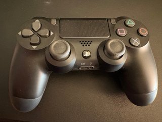 PS4 Slim Sony Negra + Mando