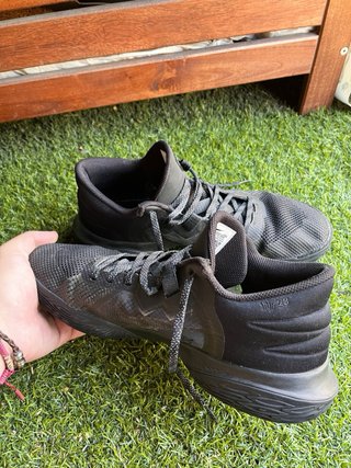 Nike Kyrie Flytrap Talla 45 - Excelente Estado