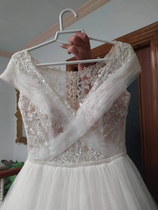 Precioso vestido de novia comprado en 2025