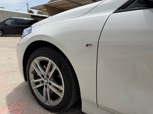 BMW Serie 1 118d paquete M 2024