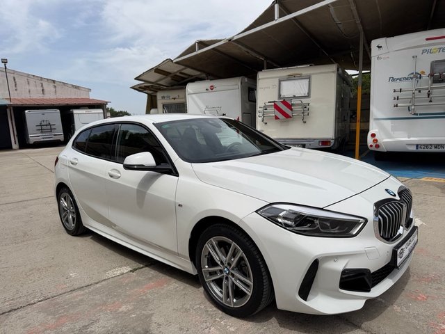 BMW Serie 1 118d paquete M 2024
