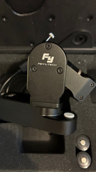 GoPro Hero 4 Silver + Gimbal FeiyuTech indossabile