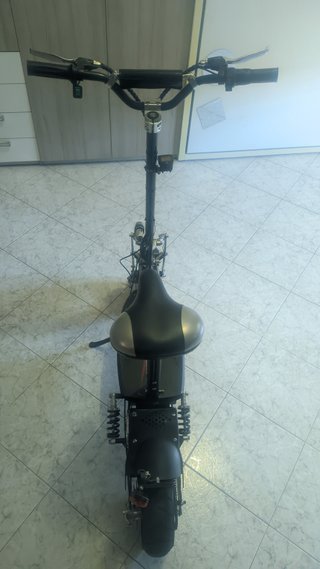 Monopattino elettrico VIRÓN con sedile