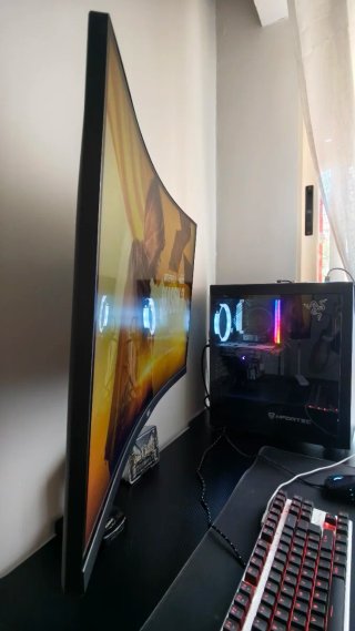 Monitor AOC Gaming CQ27G2U/BK 27 QuadHD 144Hz