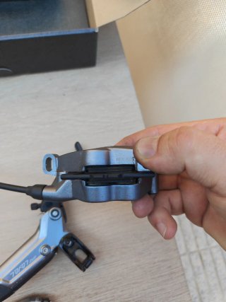 Frenos SRAM Level Bronze 4 pistones