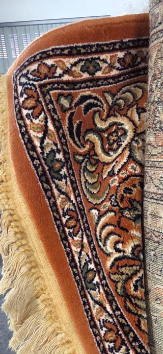Alfombra estilo persa beige y naranja
