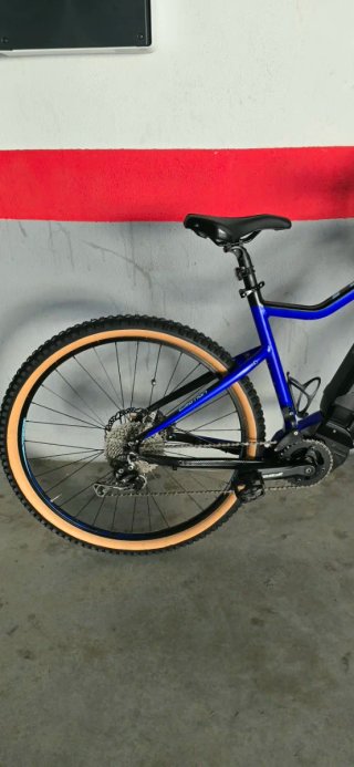 Bicicleta Eléctrica BH e-motion Rever 29