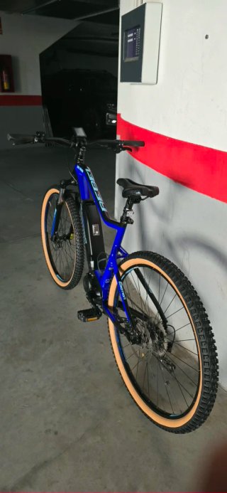 Bicicleta Eléctrica BH e-motion Rever 29