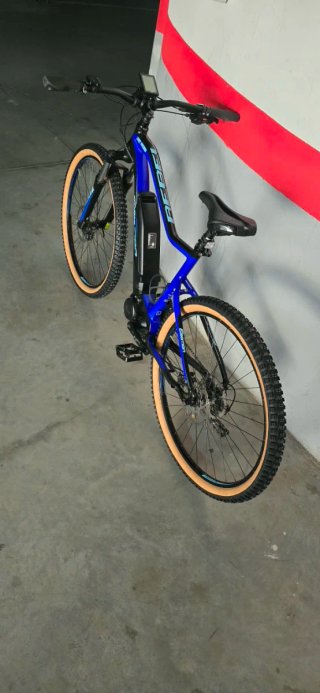 Bicicleta Eléctrica BH e-motion Rever 29