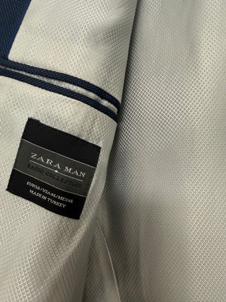 Traje azul Zara